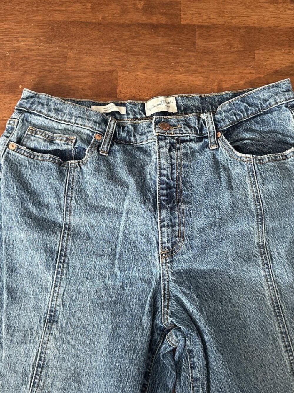 Universal Thread High Rise Jeans - Picture 2 of 4